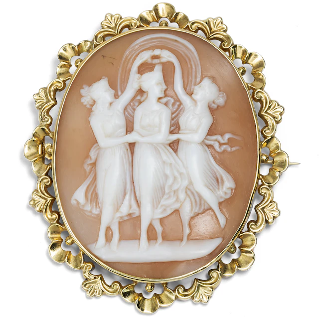 Antique Shell Cameo Gold Brooch after Antonio Canova, c. 1850