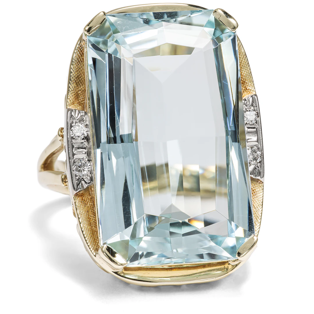Spectacular Cocktail Ring with Aquamarine & Diamonds Set in Gold, c. 1960