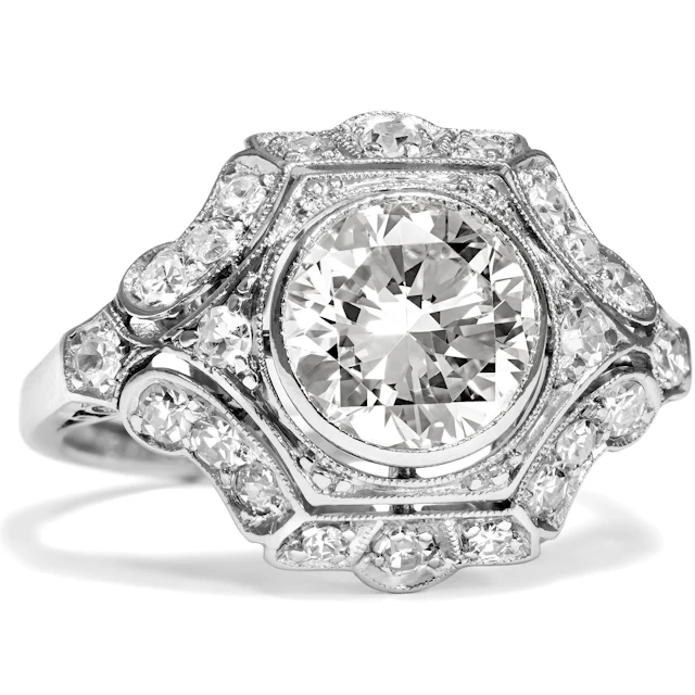 Timeless Art Déco Platinum Ring With 1.50 ct Old European Cut Diamond