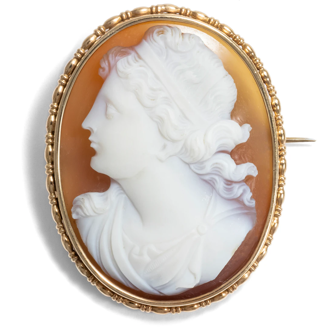 Antique Gold Brooch with Hardstone Cameo of Alexander The Great, c. 1910
