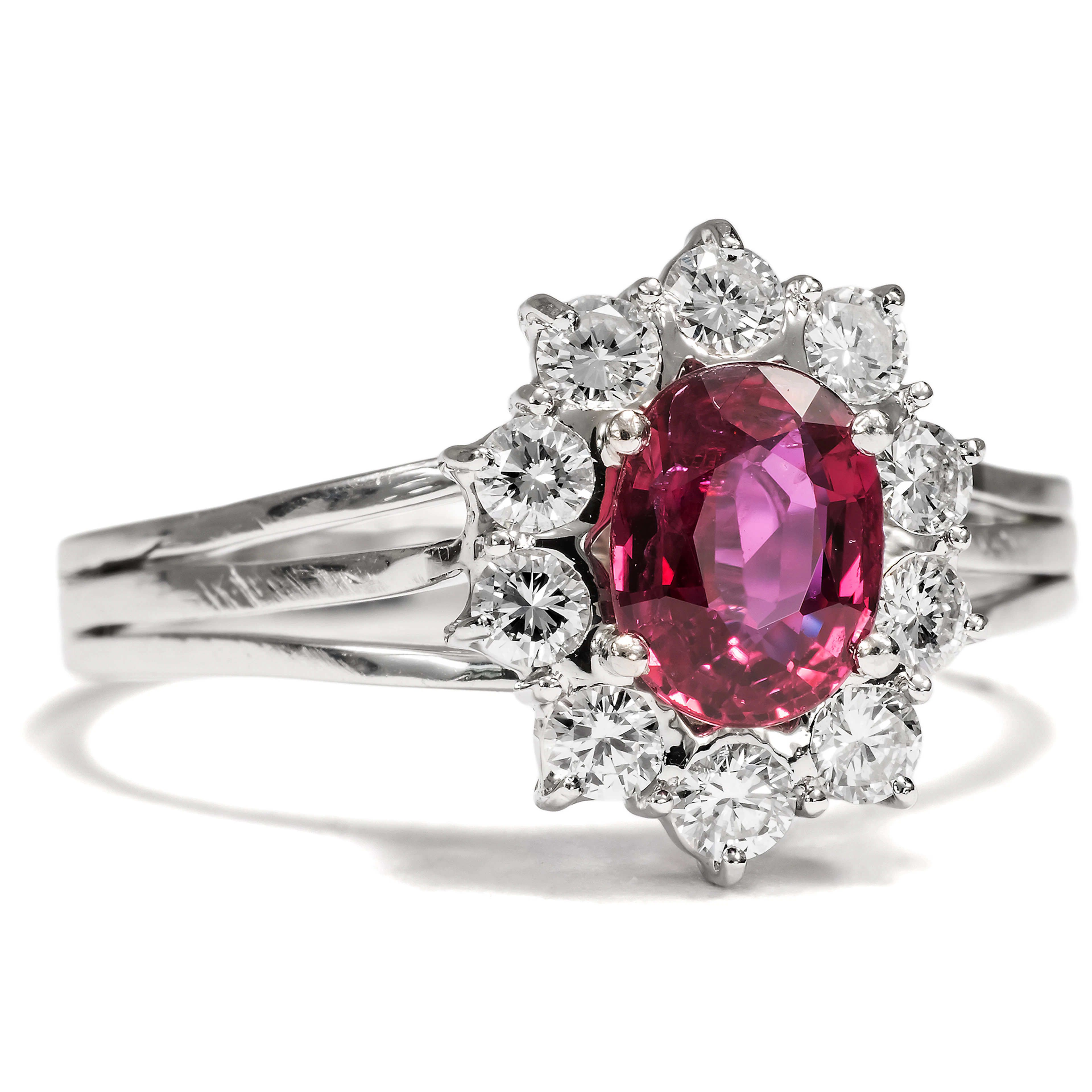 Beautiful White Gold Vintage Ring with Ruby & Diamonds, Italy c. 1980