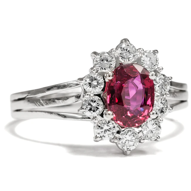 Beautiful White Gold Vintage Ring with Ruby & Diamonds, Italy c. 1980