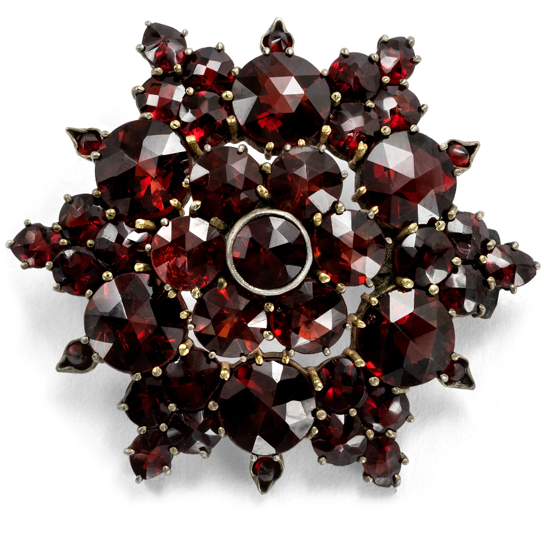 Festive Antique Star Made of Bohemian Garnets, as a Brooch, c. 1900