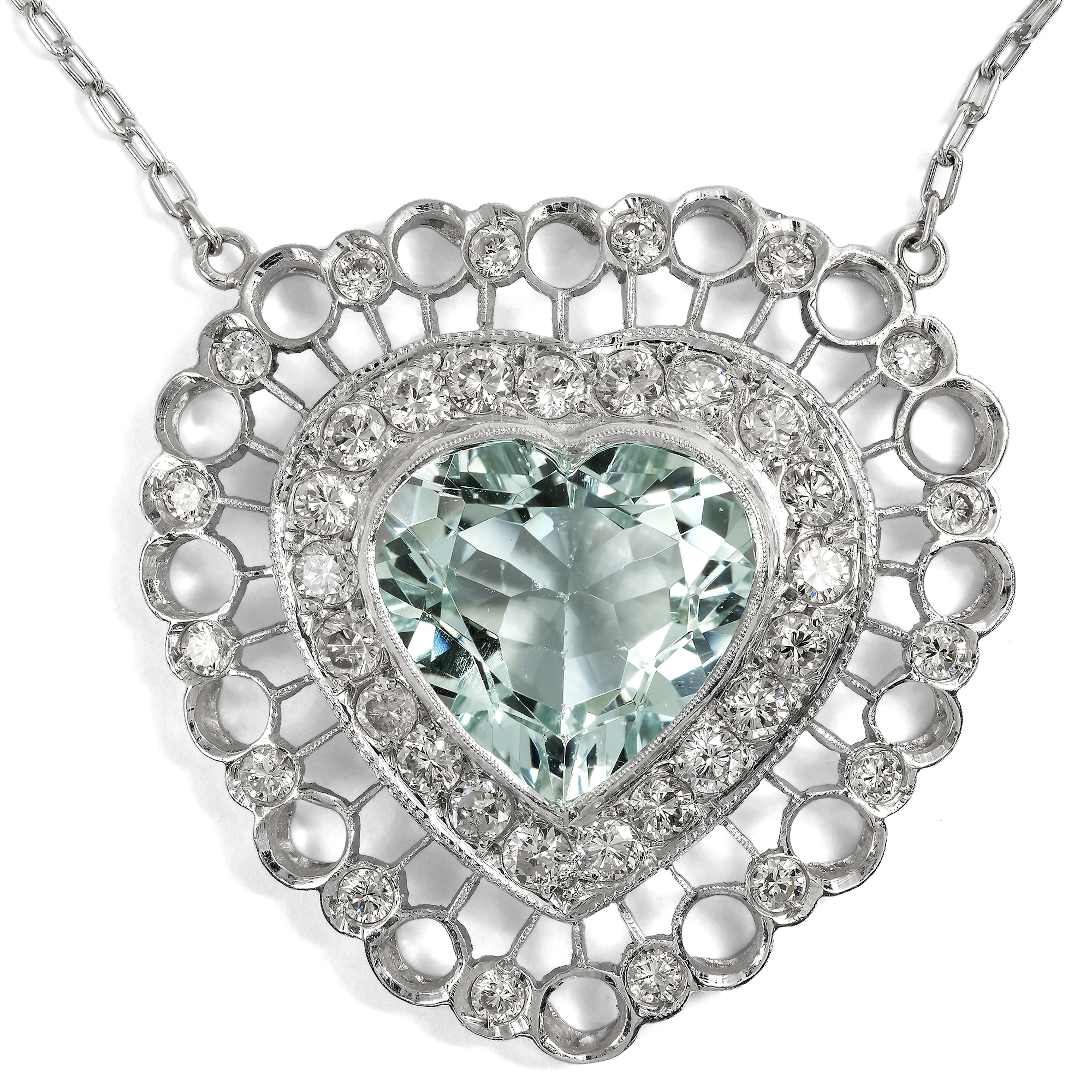 Necklace in platinum with aquamarine & diamonds in historical form, circa 1985