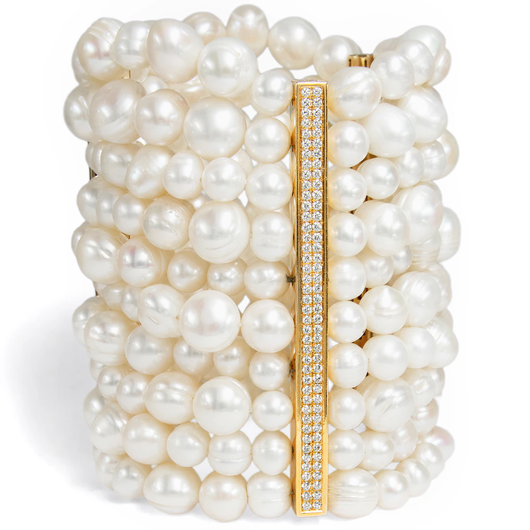 Vintage Cuff Bracelet Made of Freshwater Pearls, Gold & Diamonds