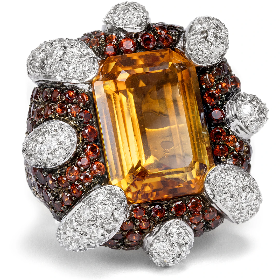 Delightful Ring with Citrine, Garnets & Diamonds in White Gold, c. 2010