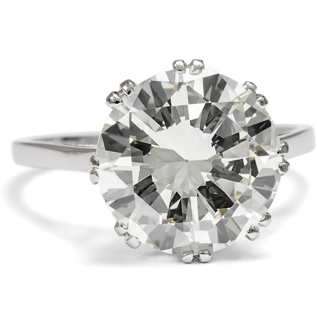 Sparkling Vintage Platinum Ring with 4.87 ct Natural Brilliant, c. 1960