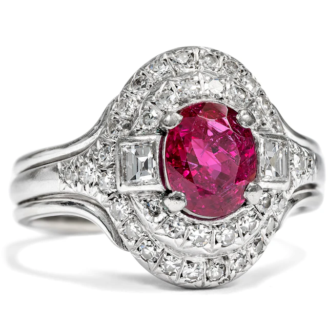 Luxurious Vintage Ring with Burmese Ruby & Diamonds in Platinum, c. 1950s
