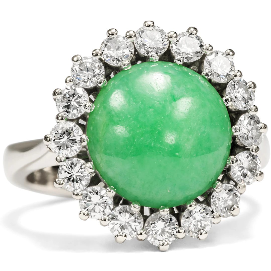 Fine Vintage Ring with Jade & Diamonds in White Gold, circa 1965