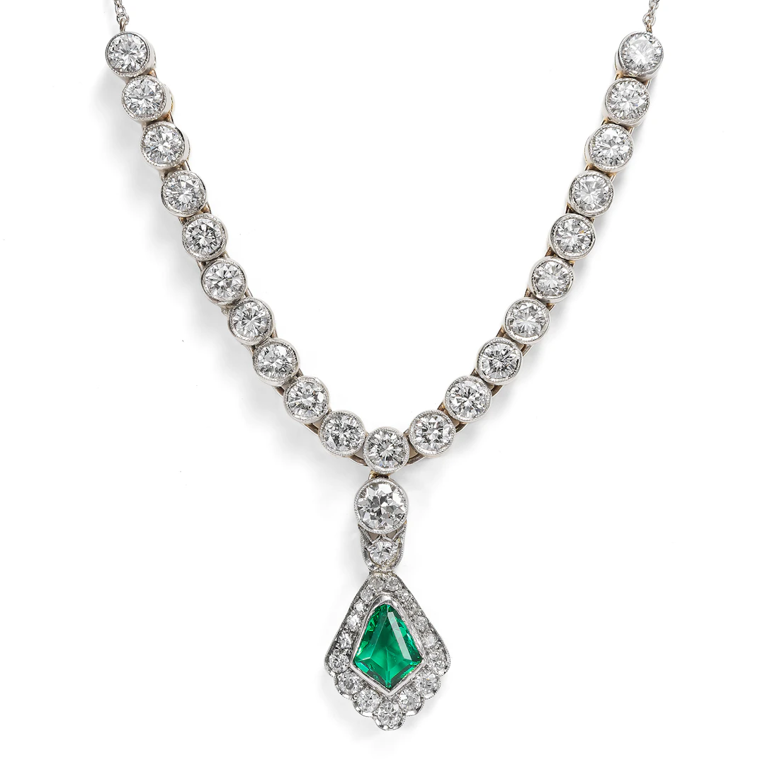 Eine glückliche Ehe • Elegantes Collier mit Smaragd & Diamanten, Mariage