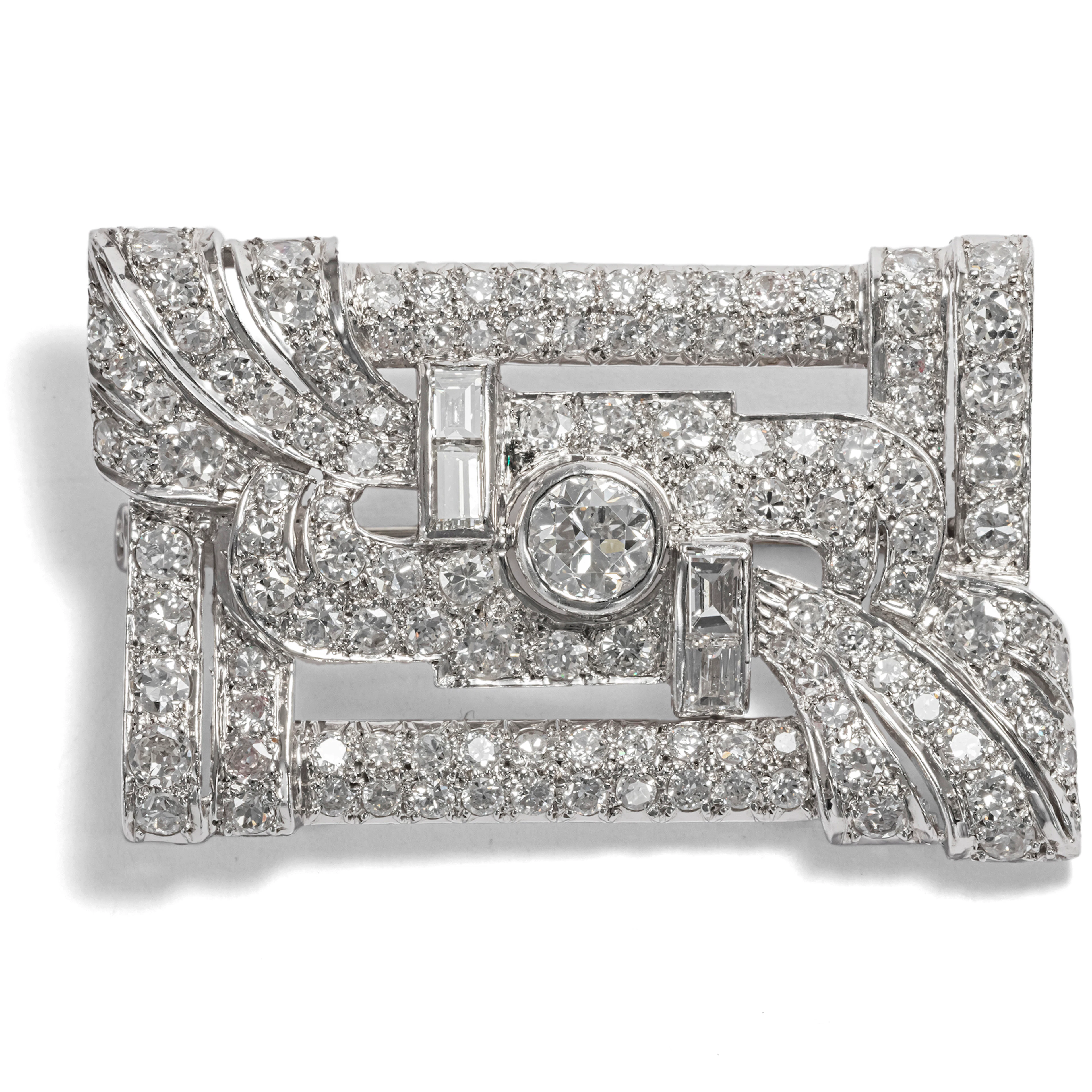 Rhythmus der Großstadt • Kostbare Diamant-Brosche des Art Déco in