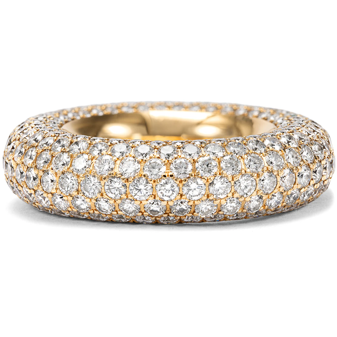 Magnificent ring with 367 brilliant-cut diamonds in gold By Günter
