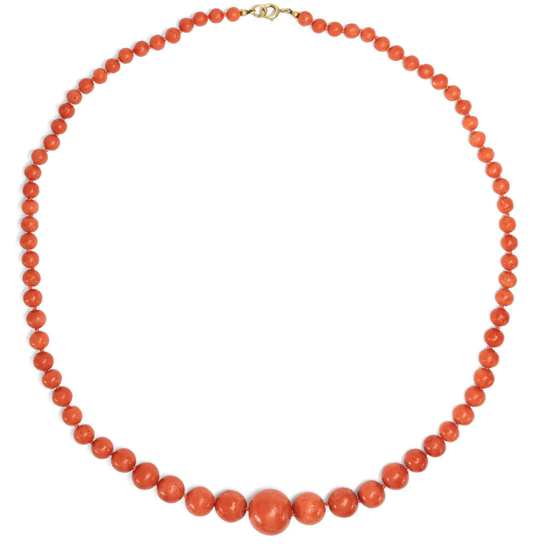 Antique Necklace Made of Italian Mediterranean Coral with a Gold Clasp, c. 1900