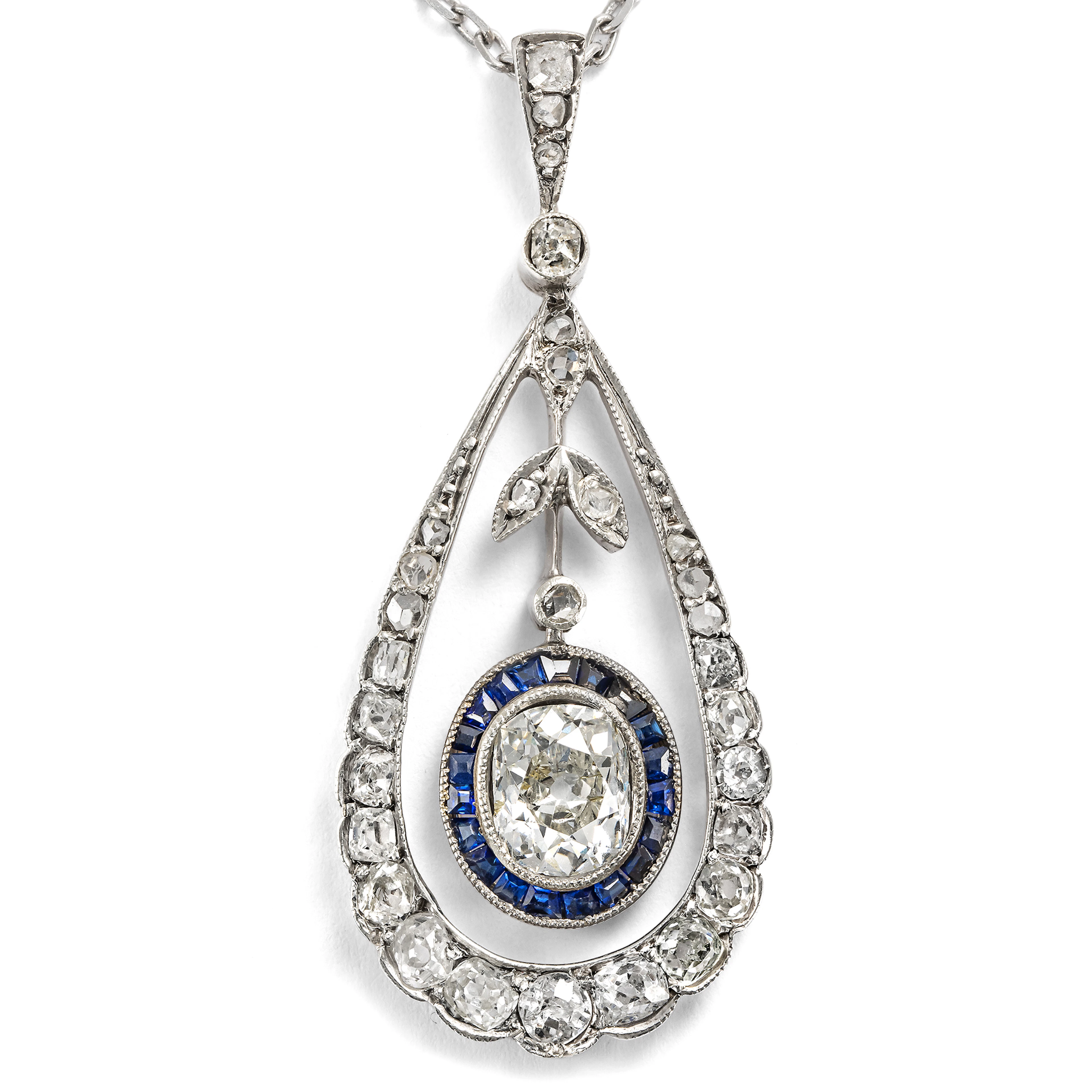 Precious "Garland Style" Pendant with Diamonds In Silver & Gold, c. 1910
