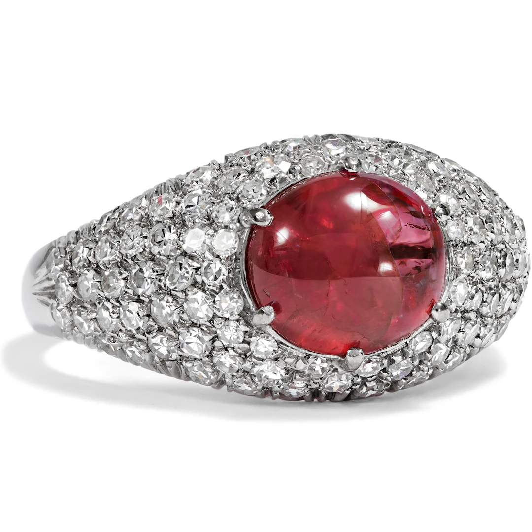 Fine vintage ring with untreated ruby & diamonds, around 1990