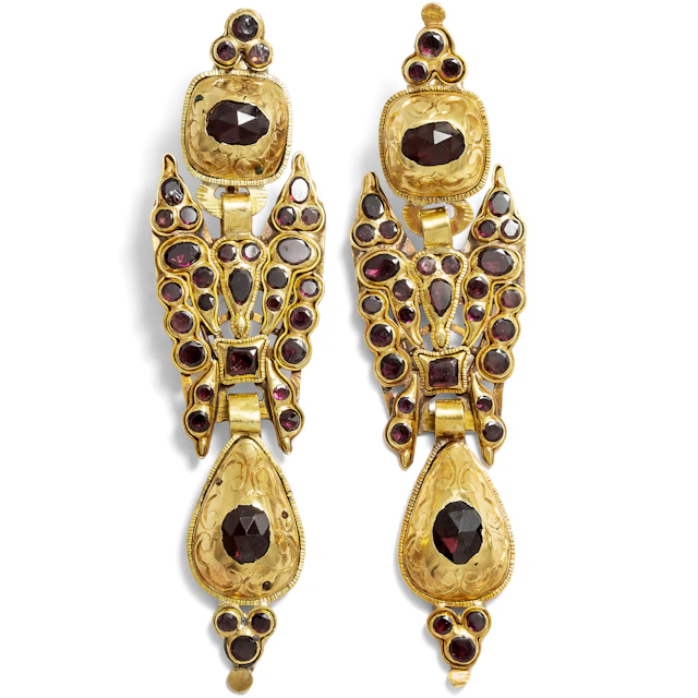 Magnificent Catalan Garnet and Gold Earrings, c. 1800