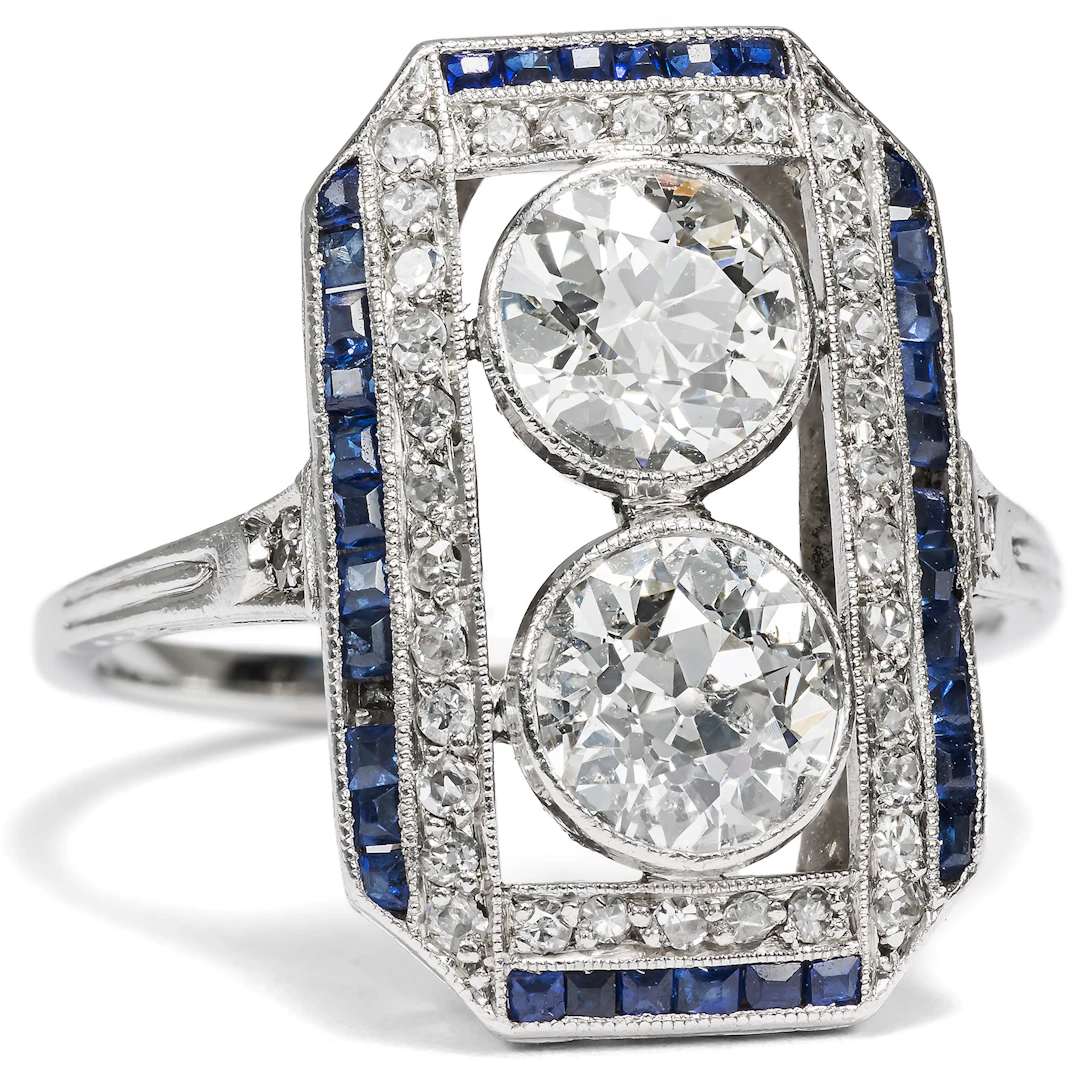 Sleek Antique Ring with Diamonds and Sapphires in Platinum, c. 1915