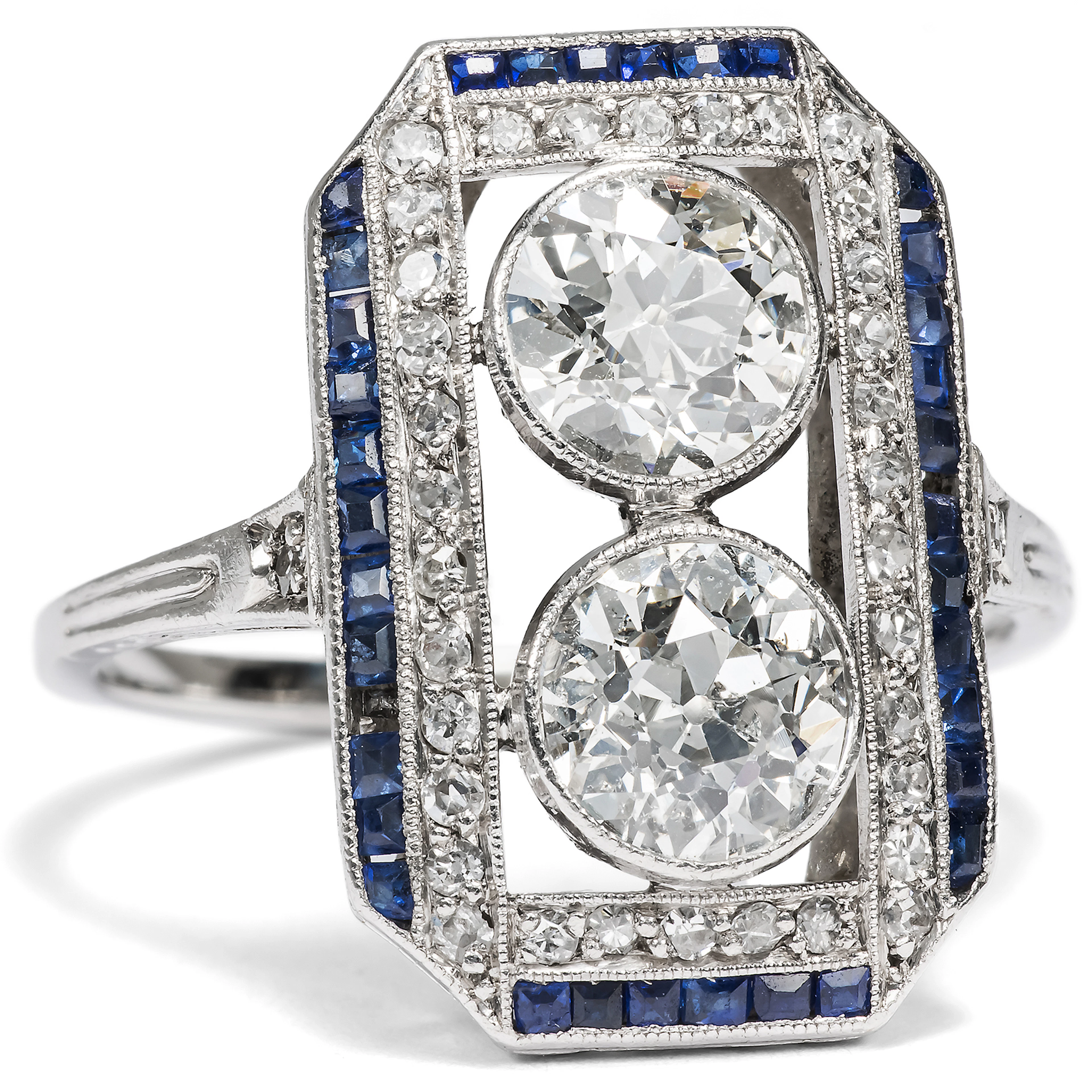 Sleek Antique Ring with Diamonds and Sapphires in Platinum, c. 1915