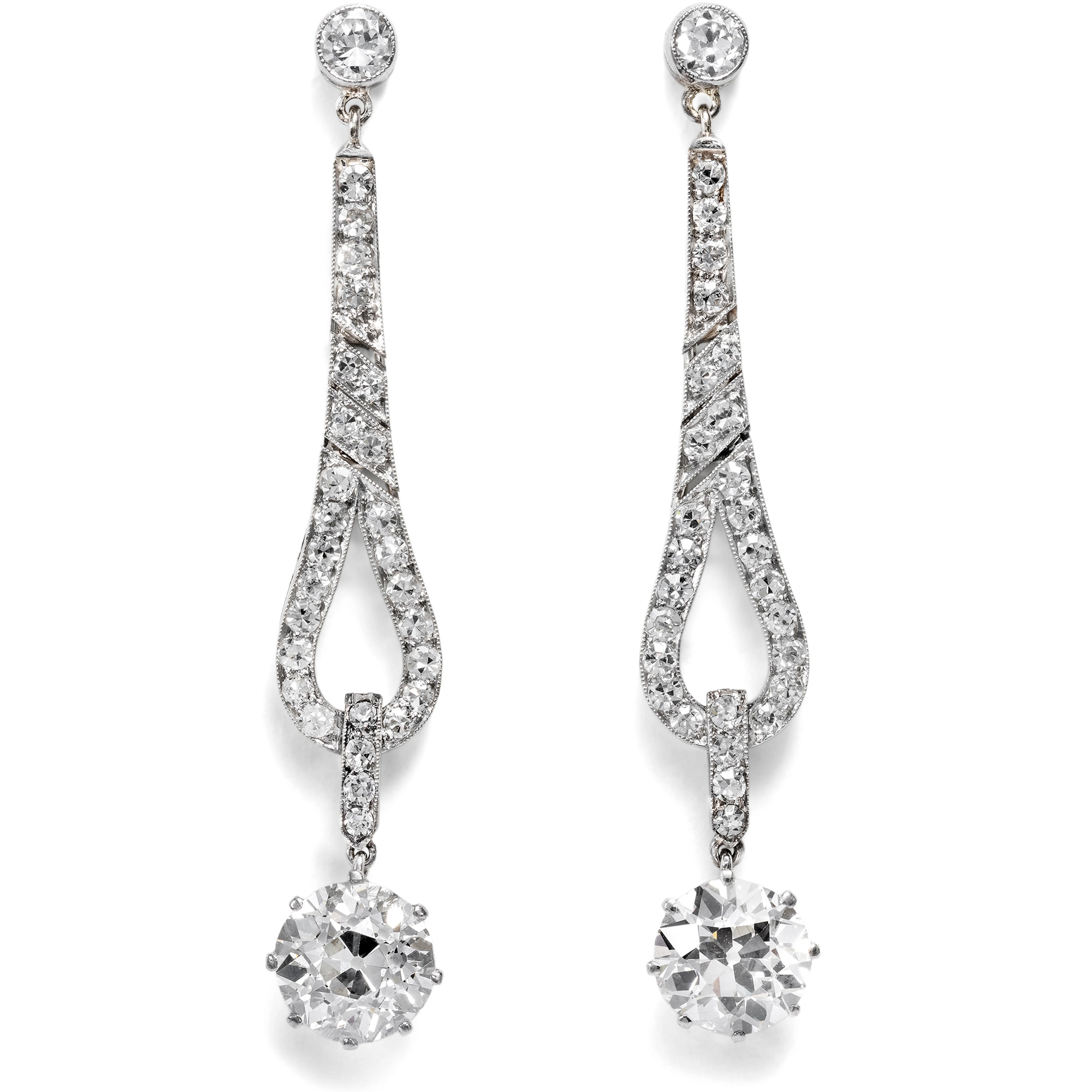 Timeless Art Deco Earrings with 4.60 ct Diamonds in Platinum, ca. 1930