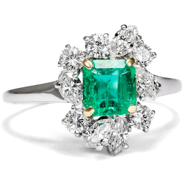 Elegant Emerald & Diamond Platinum Ring, Paris c. 1980