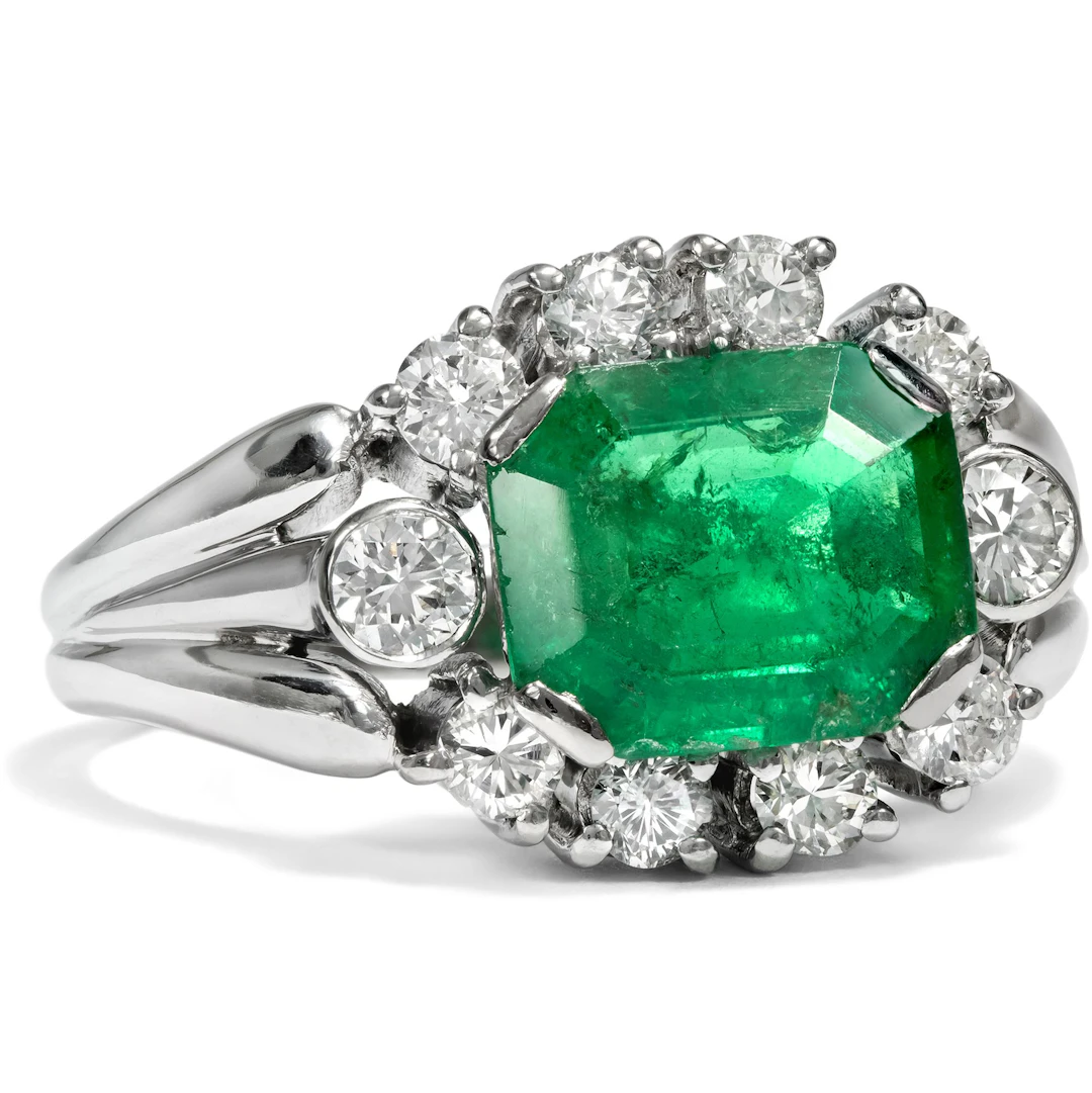 Vintage White Gold Ring with Colombian Emerald & Diamonds, c. 1970