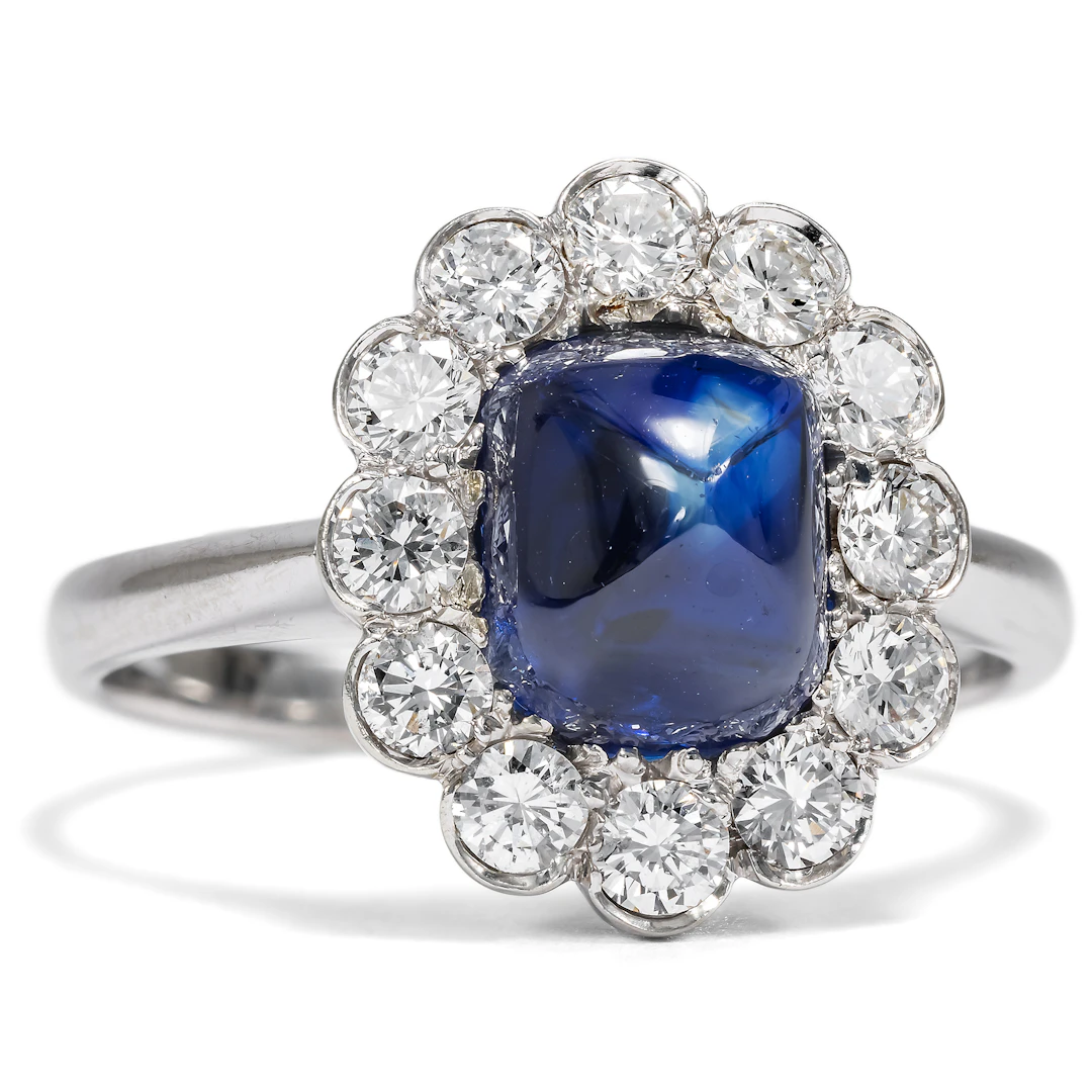 Vintage Sugarloaf Sapphire and Diamond Cluster Ring in White Gold, c. 1980