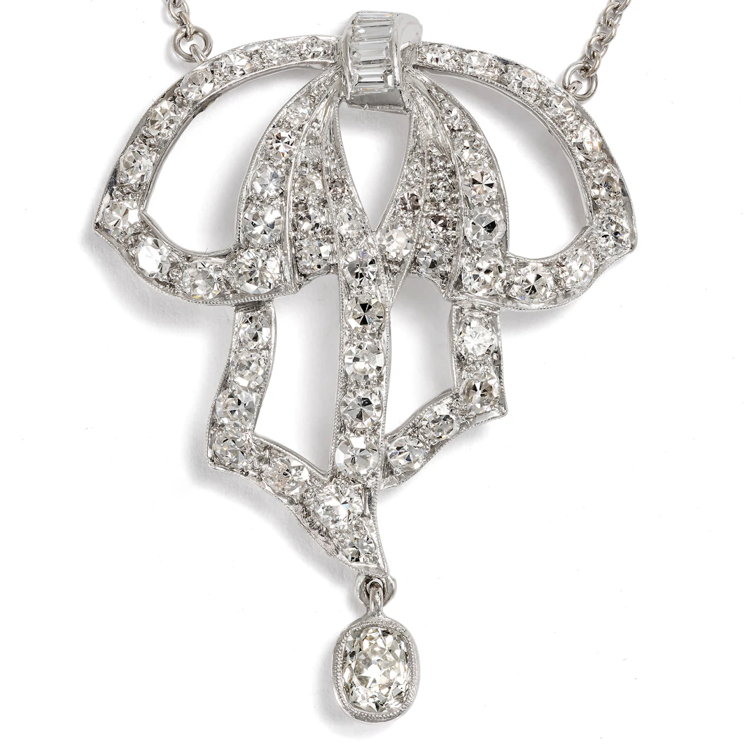 Glamorous Necklace With Diamonds In A Platinum Art Deco Clip, Circa
