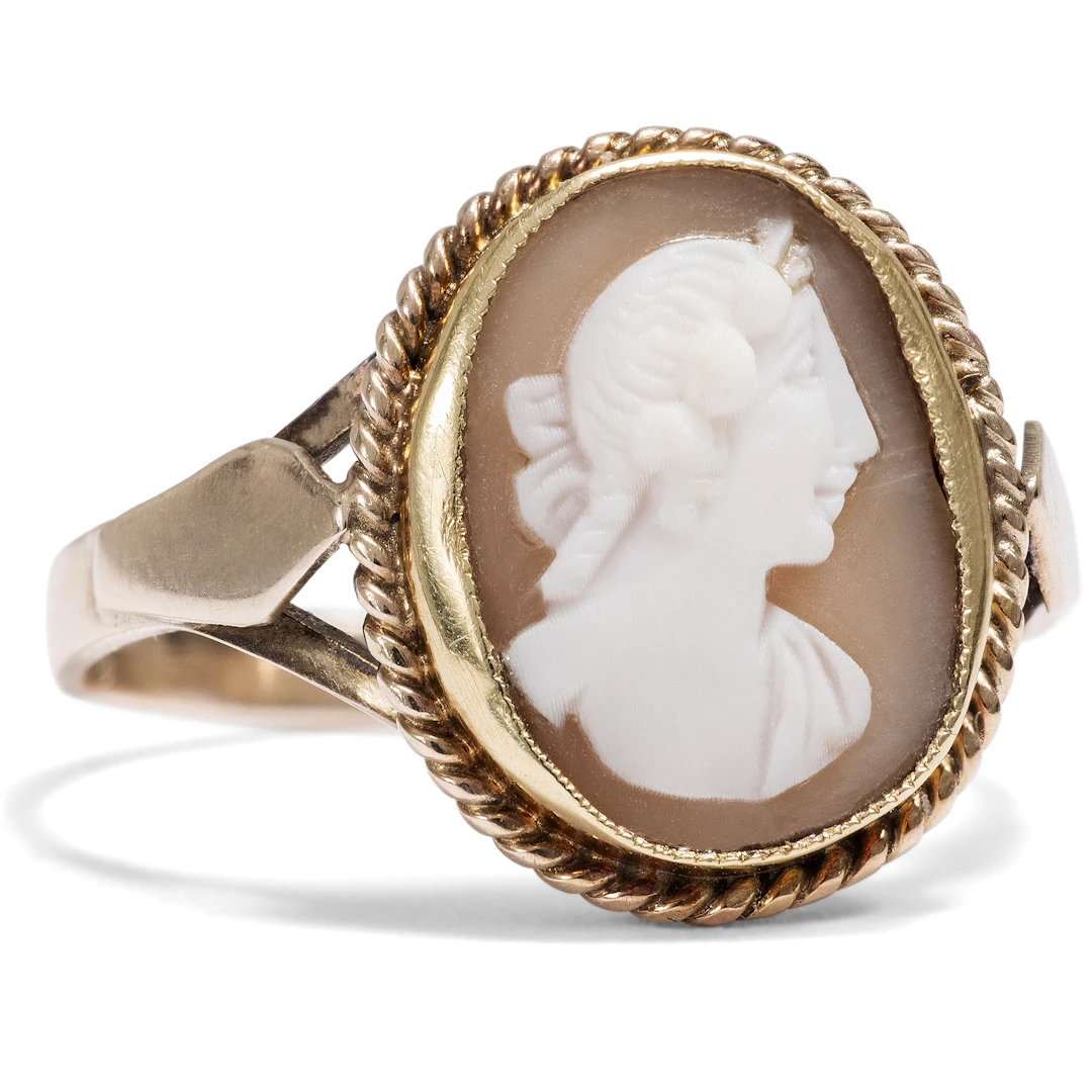 Antique Ring with a Shell Cameo in a Gold, Germany, c. 1910