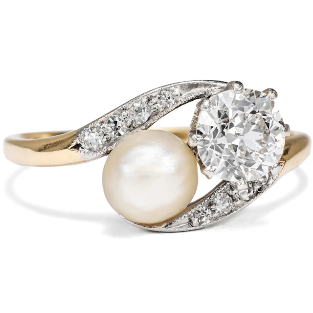 Delicate "Toi-et-Moi" Ring with Natural Pearl & Diamonds, c. 1915