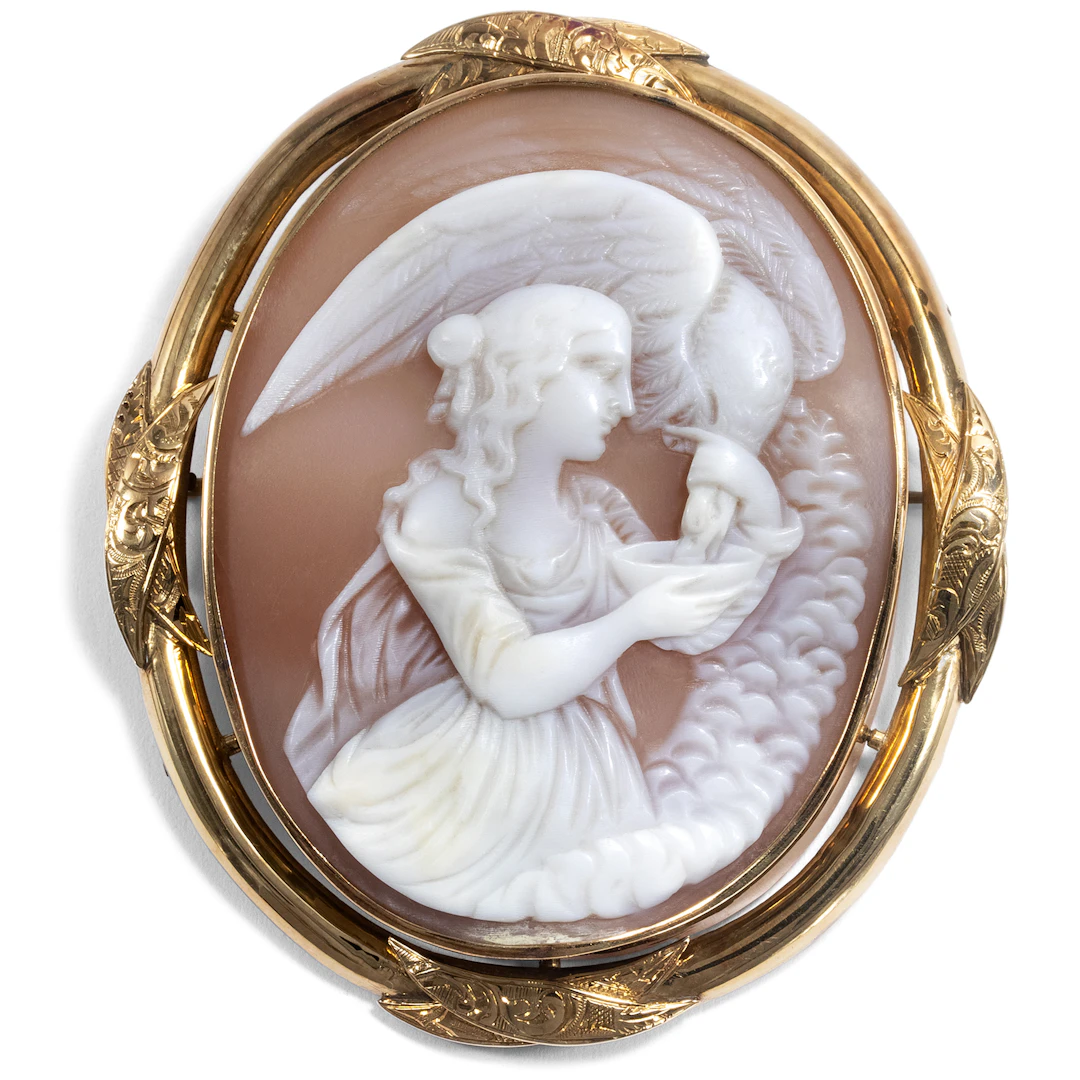 Brooch With Shell Cameo of Hebe Set in Gold, Around 1850