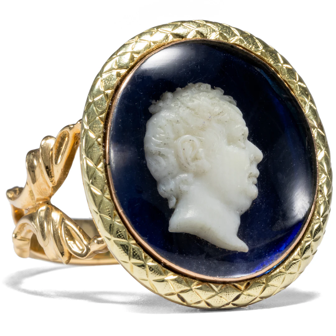 Antique ring with miniature portrait of William IV of Great Britain