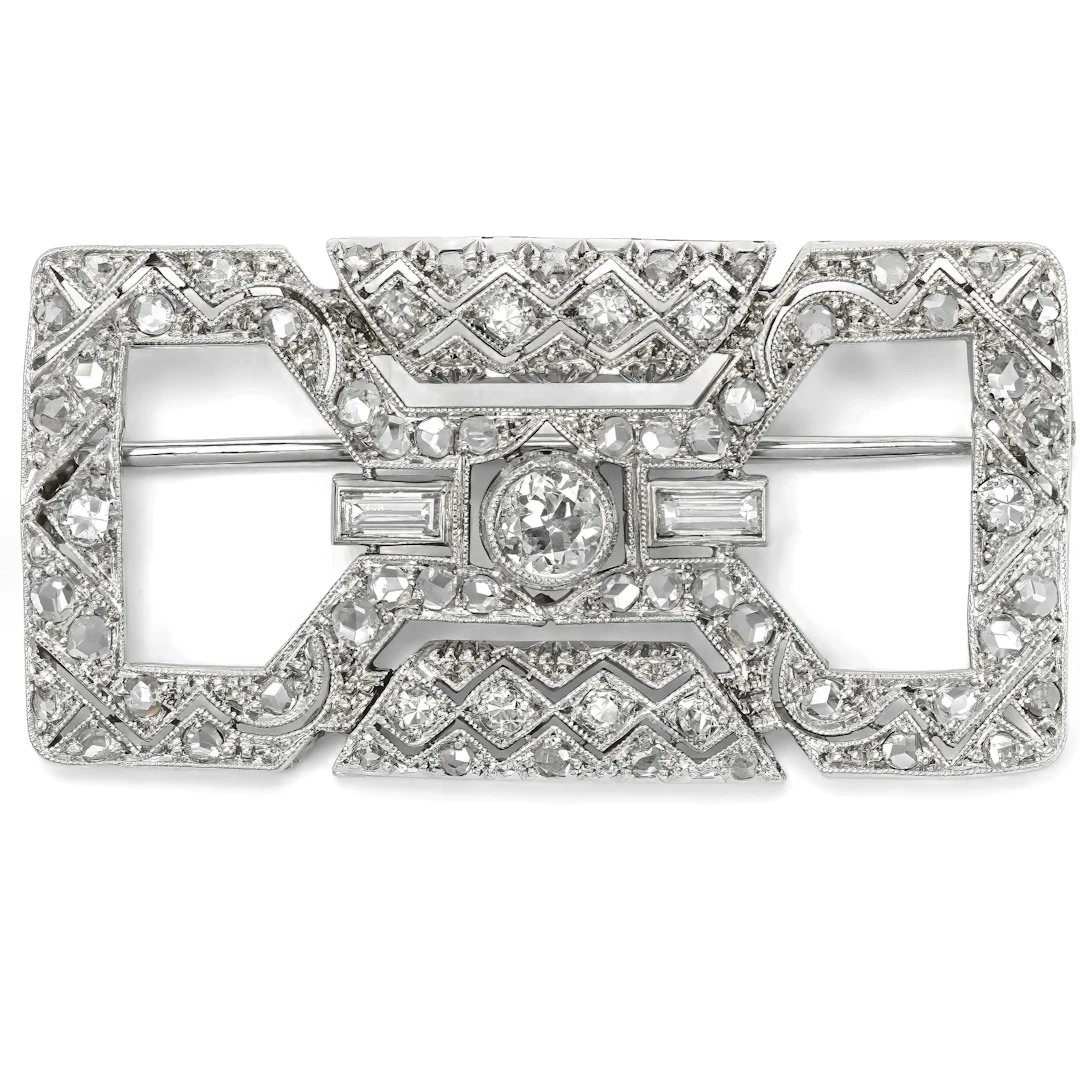 Dainty Art Deco Brooch with Diamonds in Platinum on White Gold, Circa 1925
