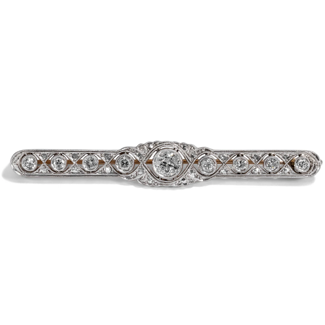 Glamorous Art Deco Bar Brooch With 1.19 ct Diamonds, c. 1930