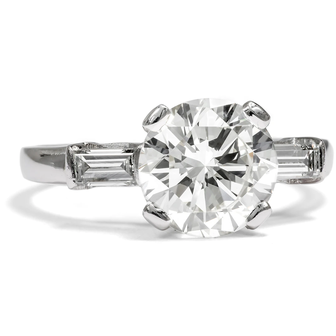 Precious Vintage Engagement Ring with 2.20 ct Brilliant in Platinum, c. 1965