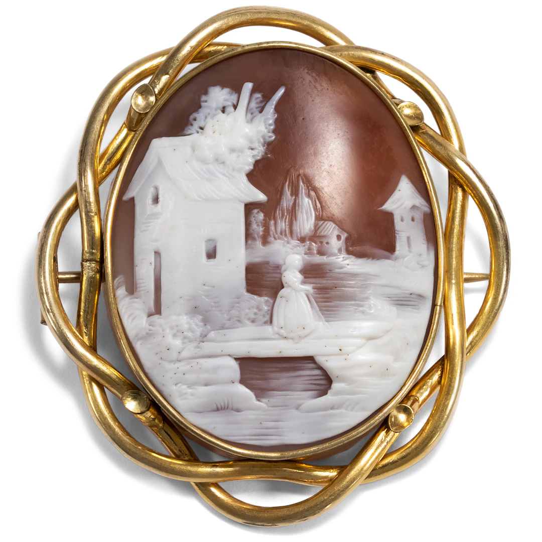 Antique Brooch with Biblical Shell Cameo Set in Pinchbeck, c. 1850