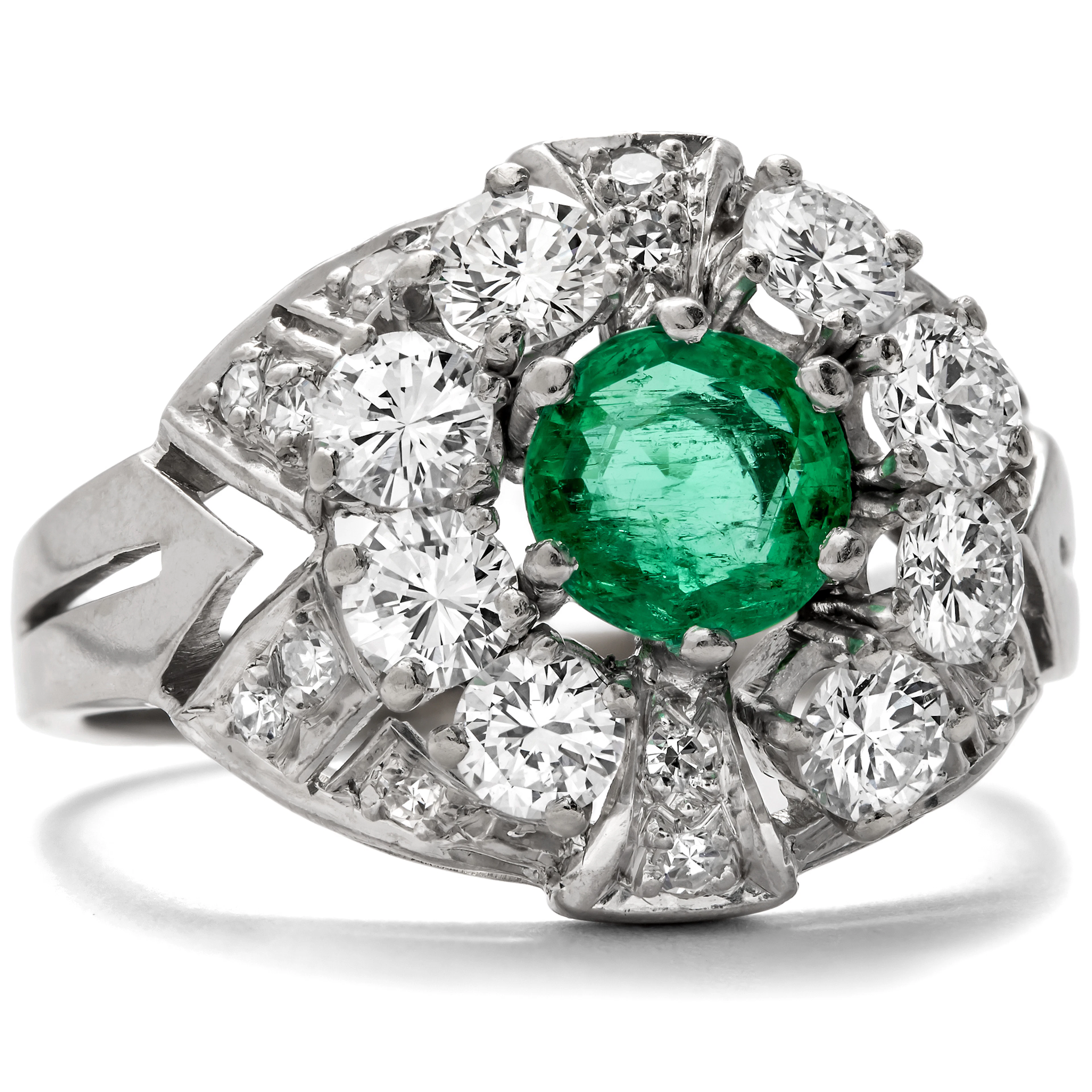 Luxurious Entourage Ring With Emerald & Diamonds, Germany ca. 1960