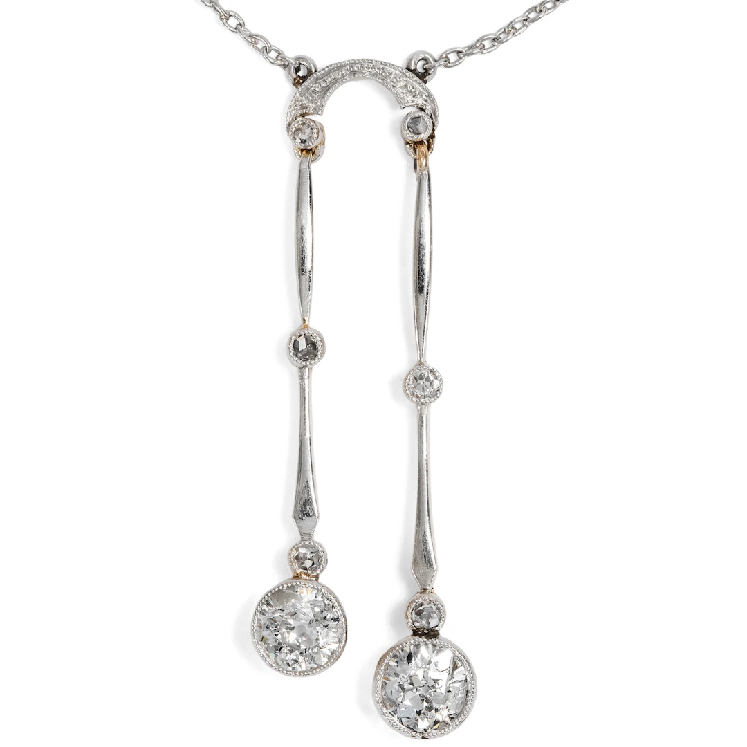 Elegant Negligé Necklace with Diamonds in Platinum on Gold, c. 1910