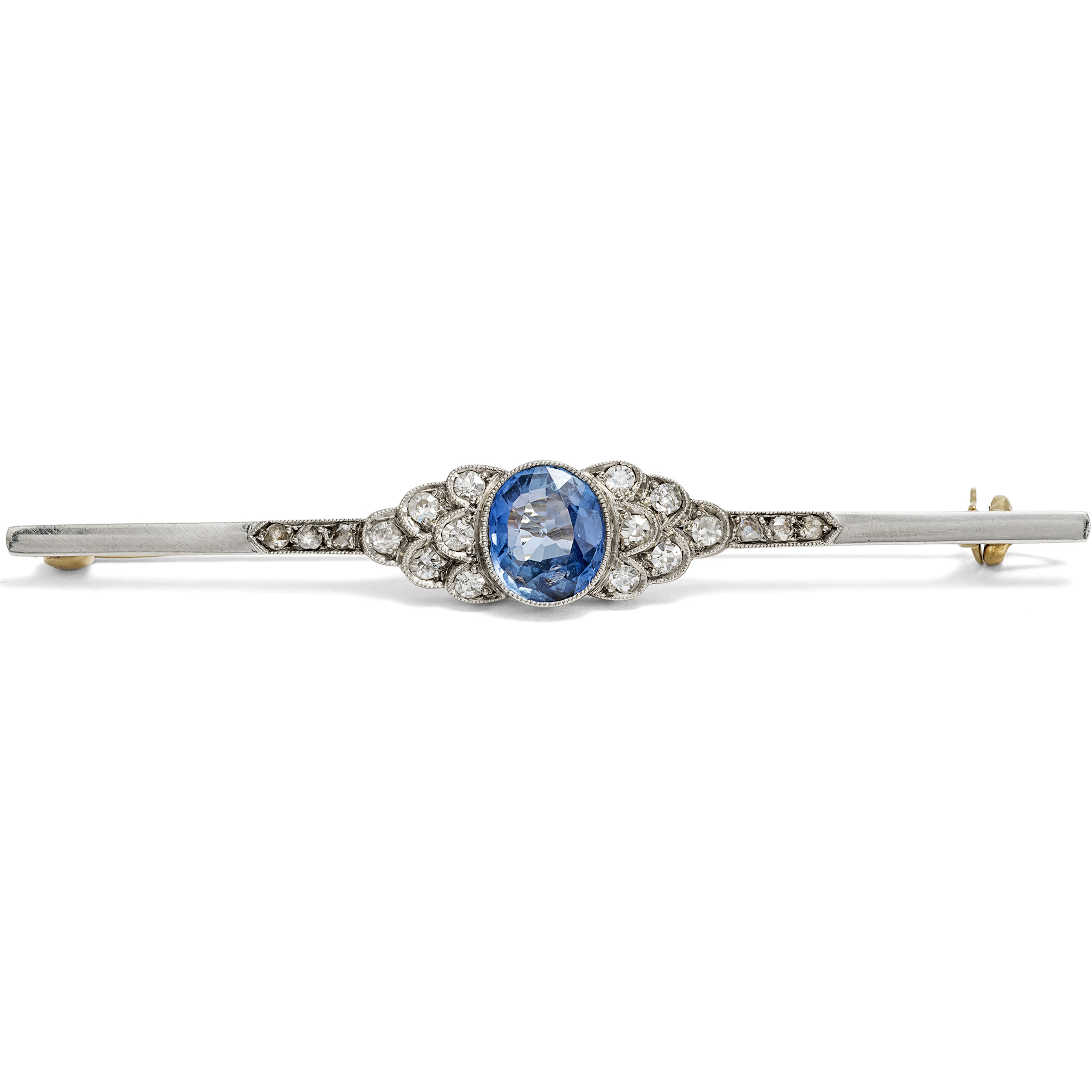 Déco Bar Brooch with Untreated Sapphire and Diamonds, c. 1925