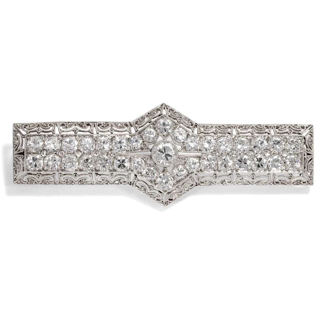 Elegant Art Deco Diamond Brooch Made of Platinum, Around 1930