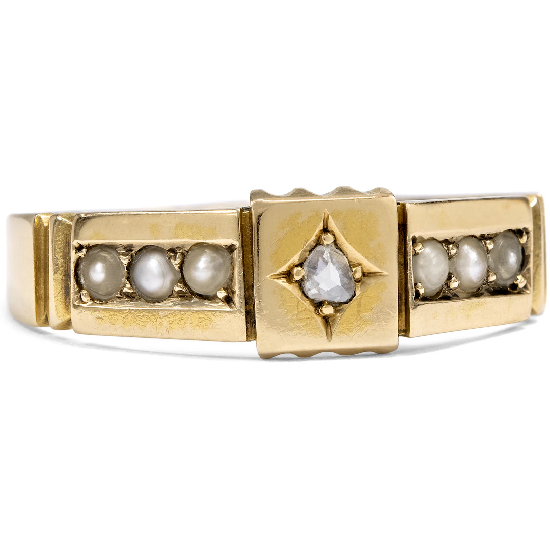 Victorian Ring with Diamond & Pearls in Gold, Birmingham 1890