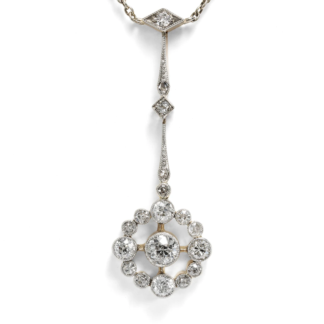 Elegant Belle Époque Necklace made of Antique Elements with Diamonds