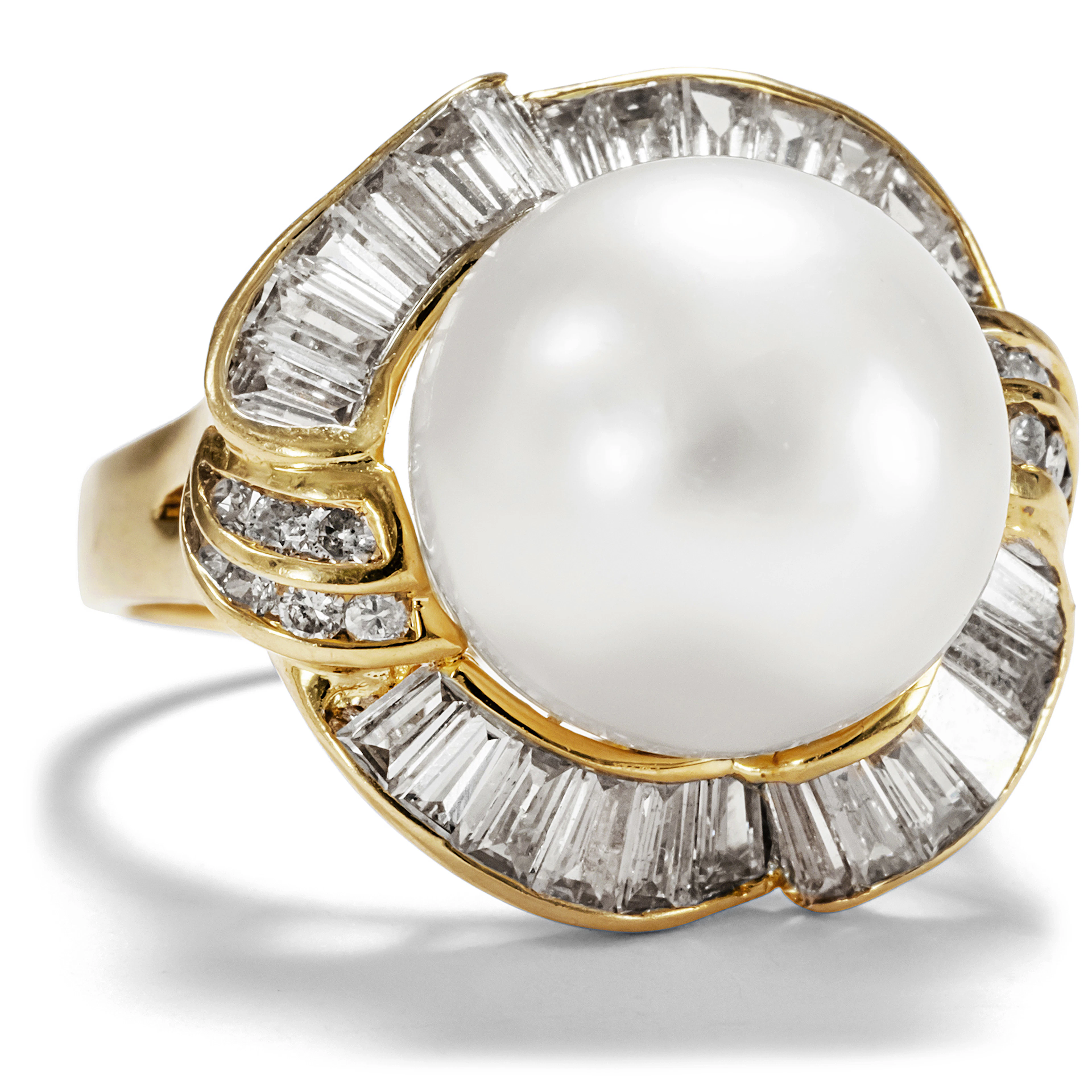 Magnificent Vintage Gold Ring With Diamonds & South Sea Pearl, Germany