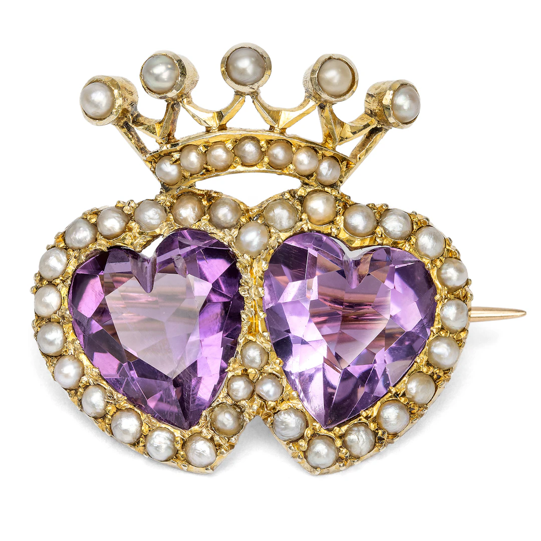 Sentimental Amethyst and Natural Pearl Brooch in Gold, British, c. 1890