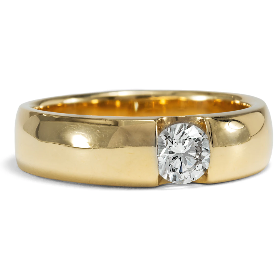 Simple Band Ring with a Beautiful 0,50 ct Diamond, c. 2010