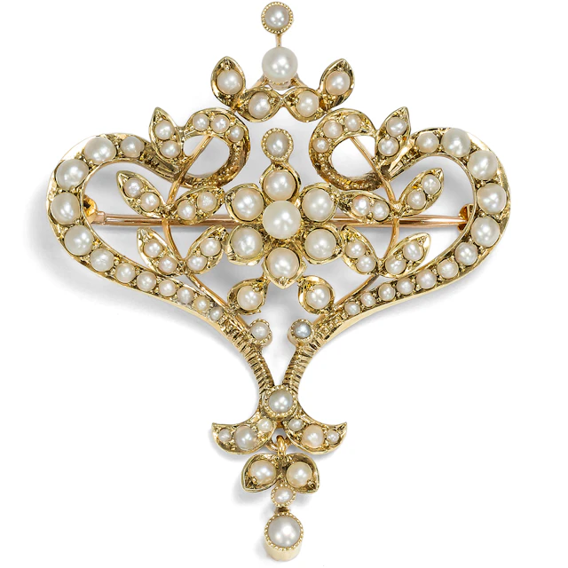 Edwardian Gold Brooch with Natural Seed Pearls, British, c. 1910