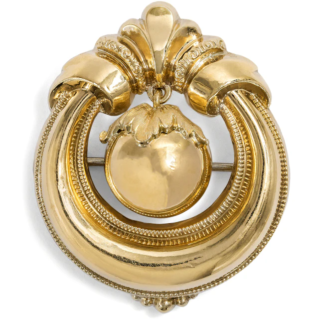 Three-Dimensional Antique Gold Brooch, c. 1860