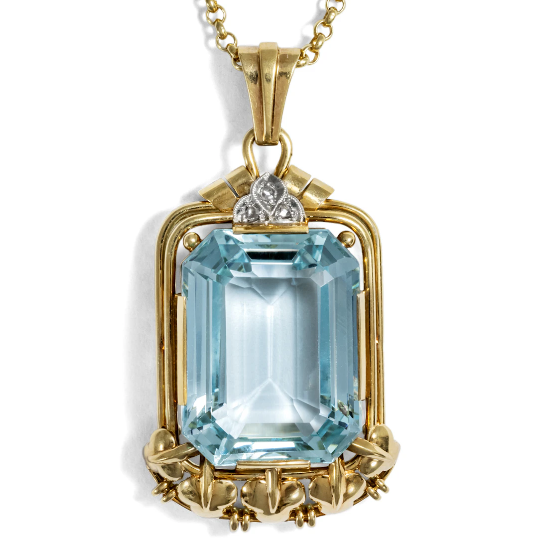 Magnificent Retro Style Pendant With Aquamarine & Diamonds in Gold, 1930s