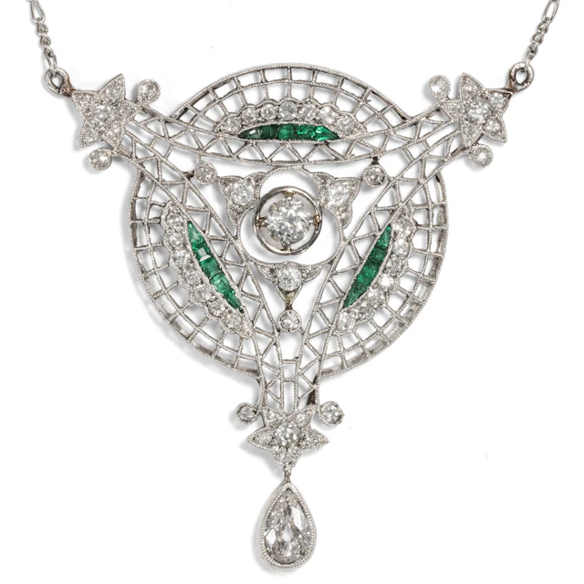 Delicate Necklace with Diamonds & Emeralds in Platinum, circa 1915