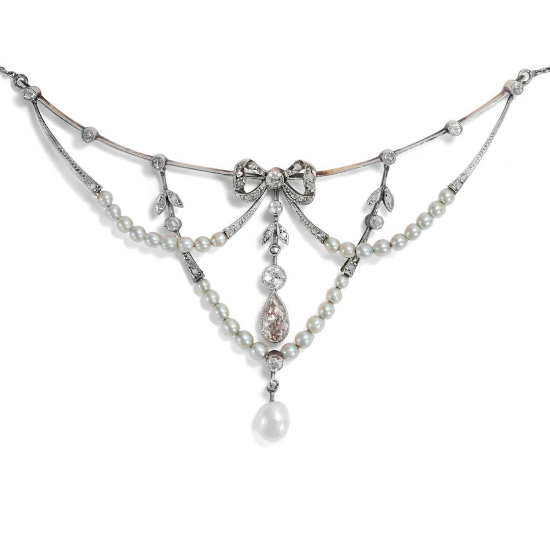 Delicate Necklace With Diamonds & Natural Pearls in Gold & Platinum, c. 1905