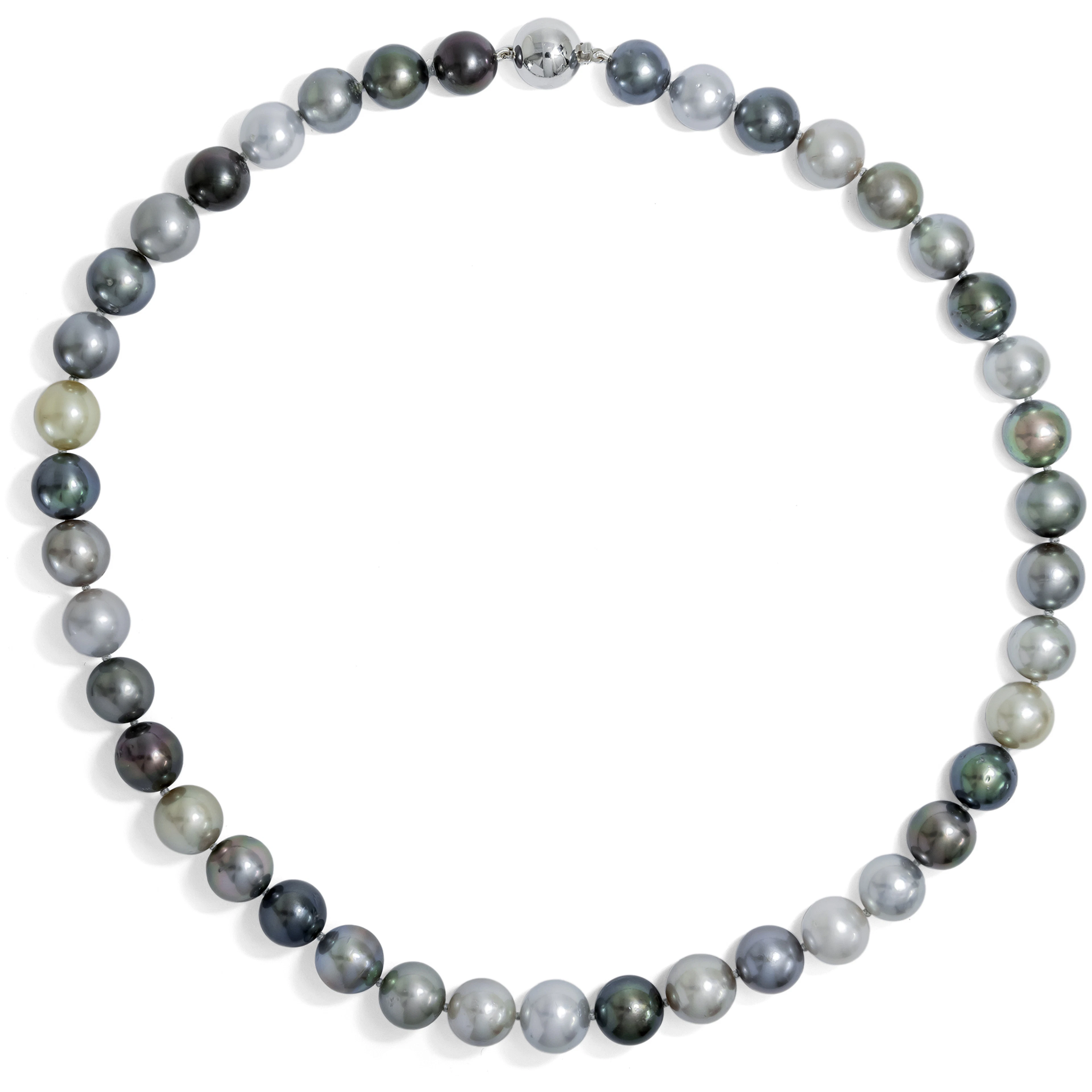 Vintage NEcklace Made of Tahitian Cultured Pearls by Schoeffel, Stuttgart